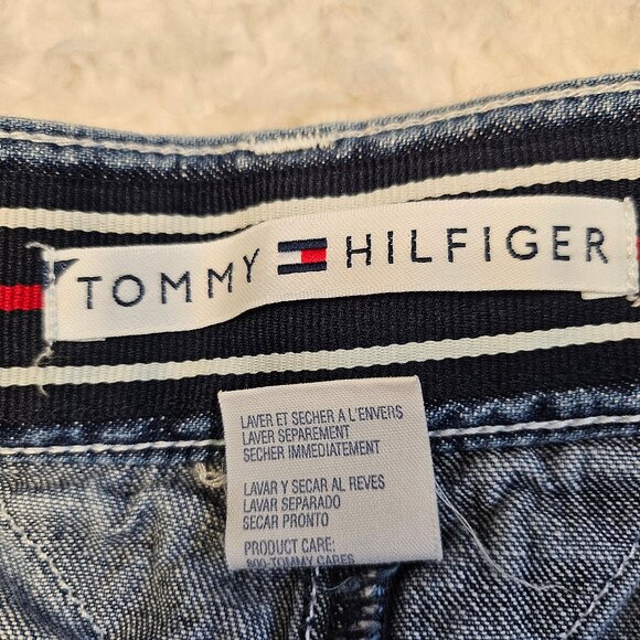 Vintage Tommy Hilfiger Y2K Women's Blue Buttons Up Denim Skirt Size 6 - Picture 6 of 7